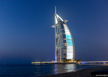 Dubai: The Desert Gem